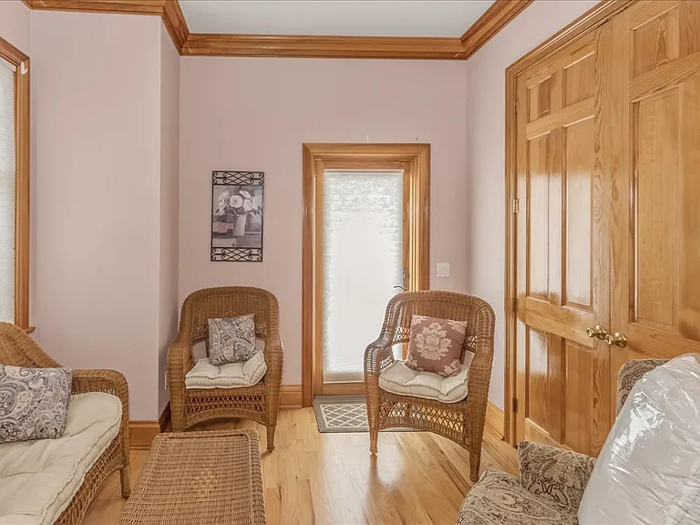 672 Dune Rd — Photo 18