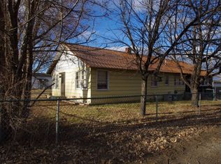 606 Prospect St, Forsyth, MT 59327