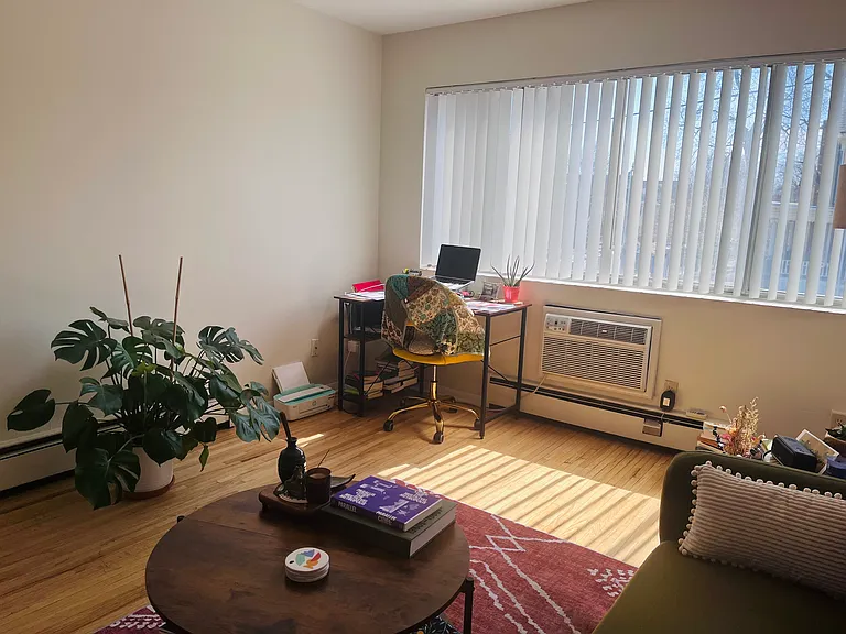 806 Franklin Ave W #206 — Photo 5