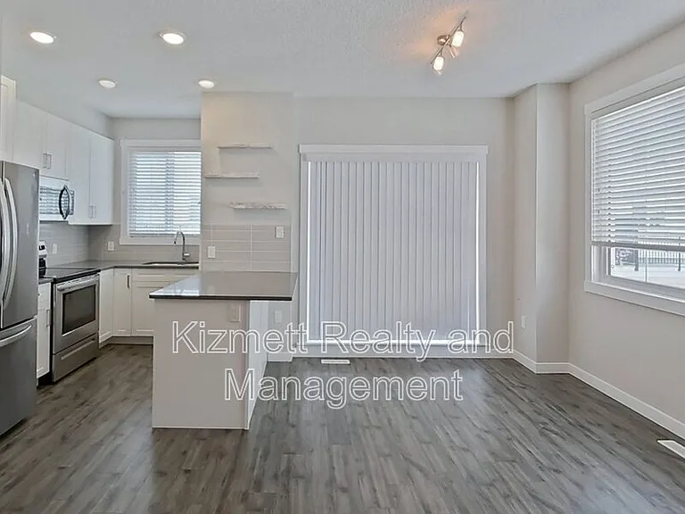 735 Allard Blvd SW #22 — Photo 13