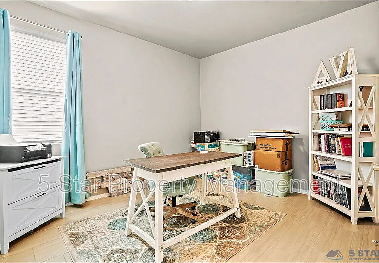 12612 Dorchester Ave — Photo 11