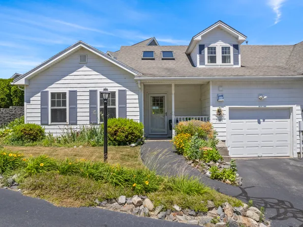 11 Spring Pond Circle #11, York, ME 03909