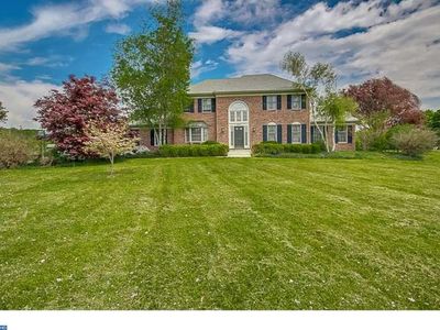 215 Winding Ln, Newtown, PA, 18940