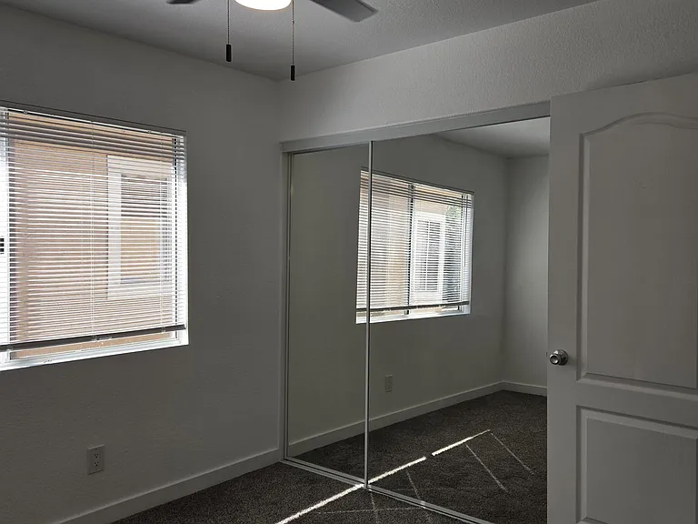 2378 Fairway Oaks Dr — Photo 16