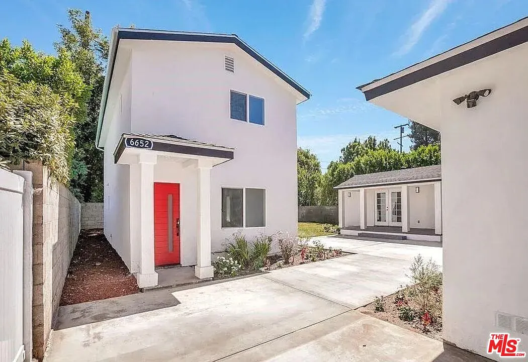 Building Photo - 6652 Orion Ave