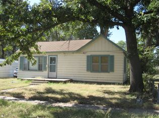 313 E Main St, Sterling, KS 67579