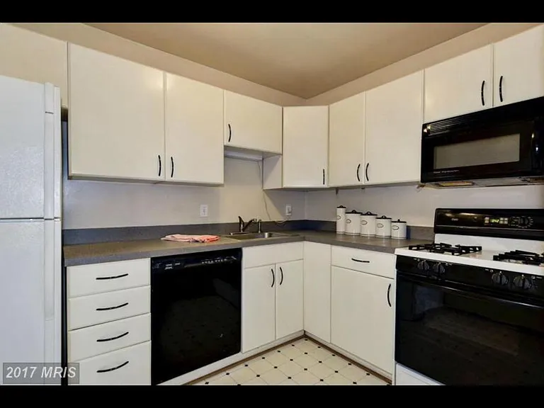 4555 Macarthur Blvd NW #111 — Photo 5