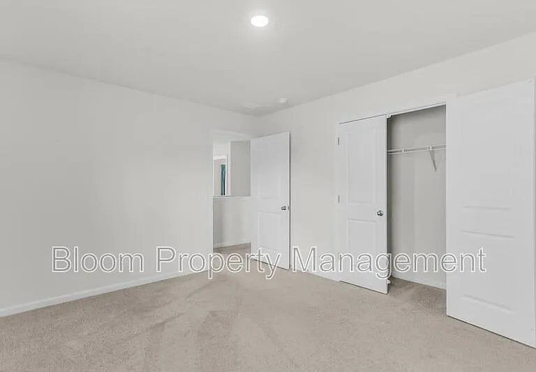 828 Lilyford Ln — Photo 43