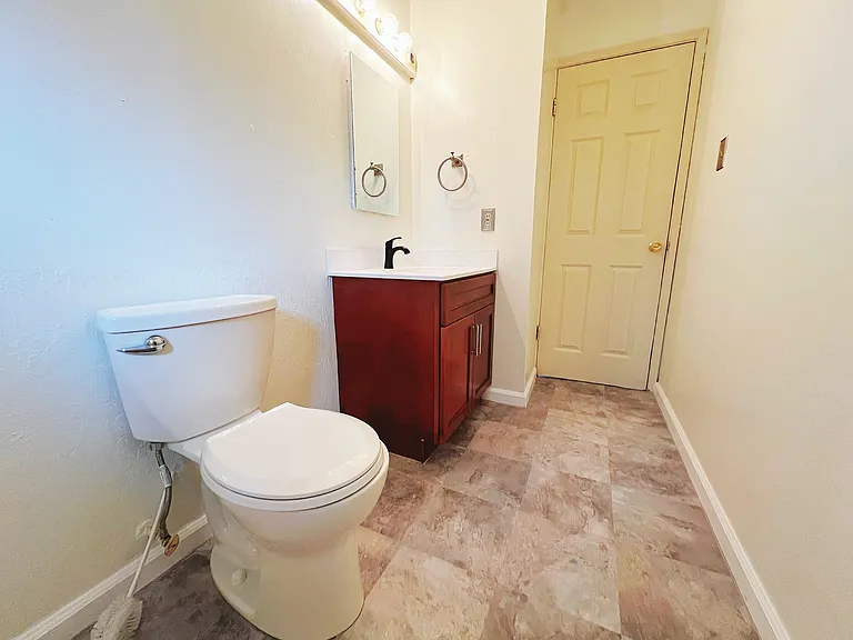 24376 Margaret Dr #24376 — Photo 8