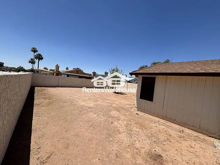2126 N Villas Ln — Photo 17