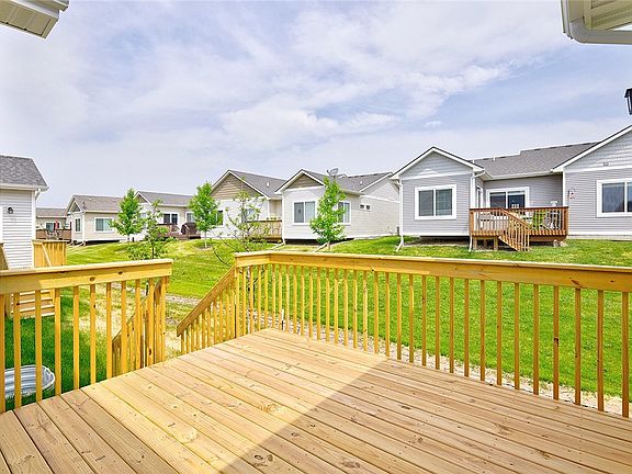 5th image of 9373 Verdi Ln