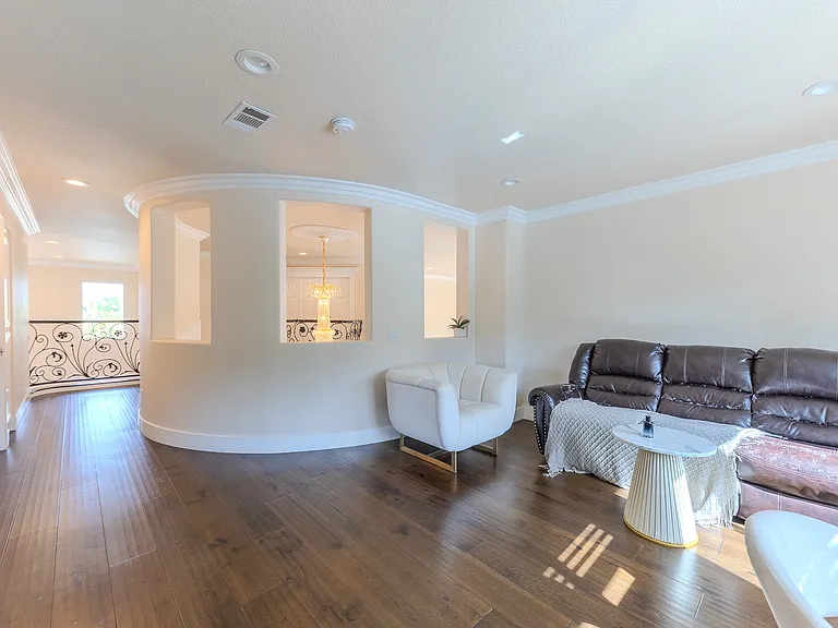 2416 Martingail Dr — Photo 7