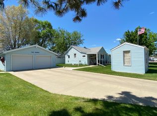 903 3rd Ave SW, Aberdeen City, SD 57401