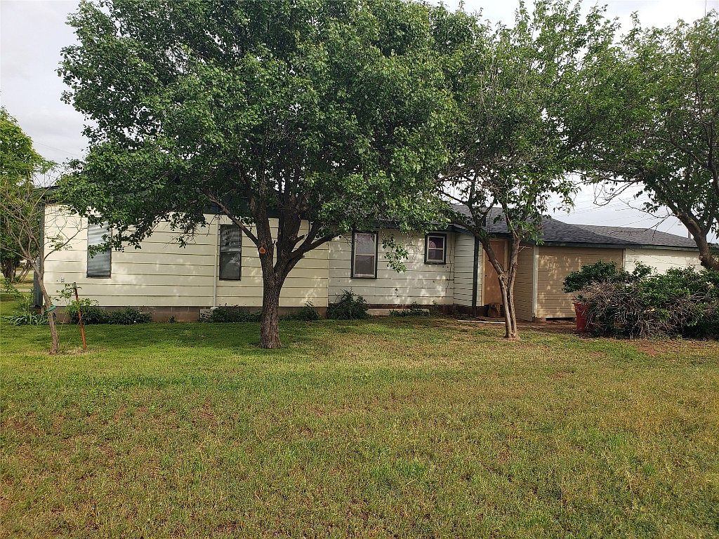 200 N C St, Olustee, OK 73560 MLS 1111567 Zillow