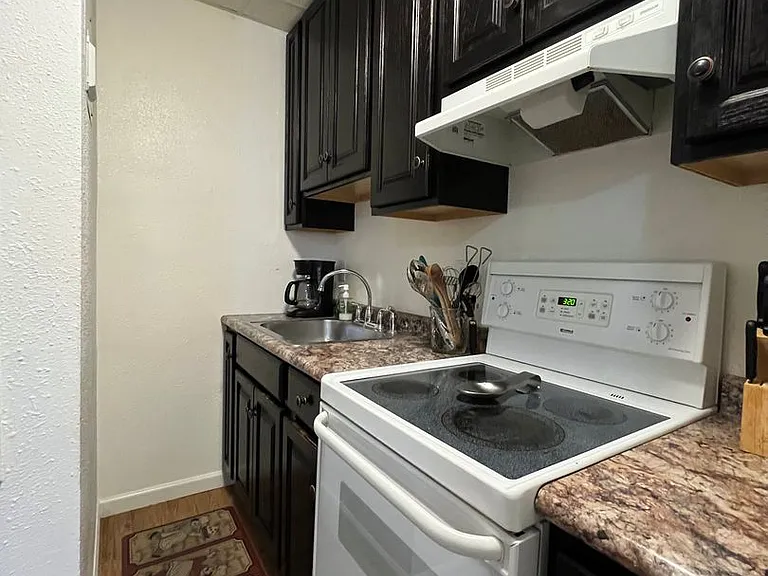1001 6th Ave N #1 — Photo 7