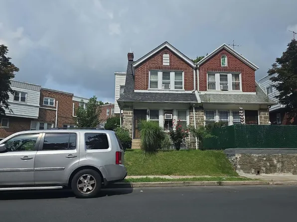 910 W Cobbs Creek Pkwy, Yeadon, PA 19050