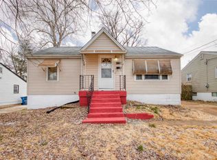 3722 Long Dr, Saint Ann, MO