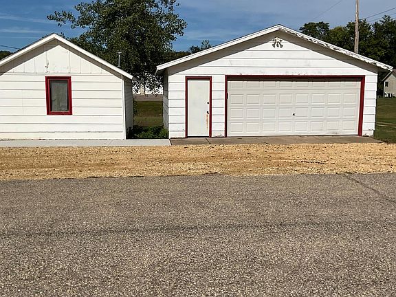 2nd image of 408 6th St