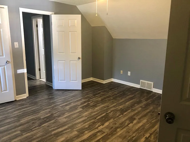 8358 Trinity Rd — Photo 11