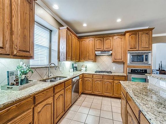 3rd image of 5909 Desperado Dr
