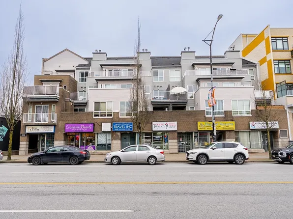3939 Hastings St #403, Burnaby, BC V5C 2H8