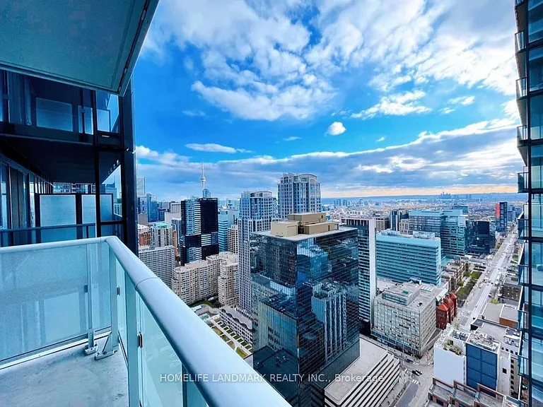 7 Grenville St #4613 — Photo 8