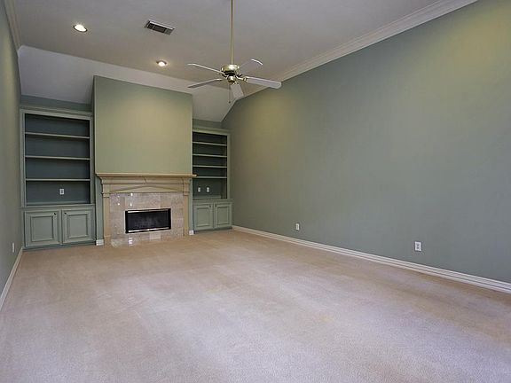 3rd image of 1255 Turnbury Oak St