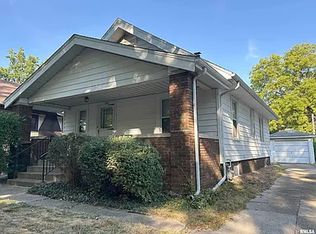 1836 Holmes Ave, Springfield, IL 62704