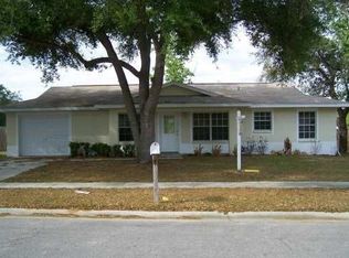 7852 Arms Dr, Zephyrhills, FL 33540