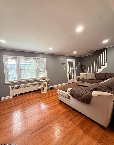 328 Newark Ave — Photo 4