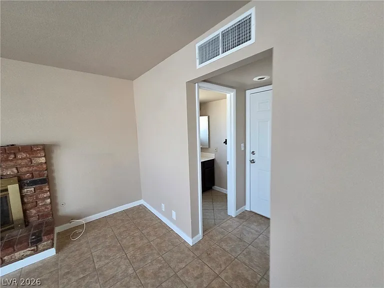 1745 Mount Hood St — Photo 23