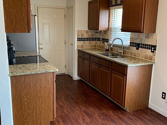 3rd image of 2627 Whippoorwill Dr