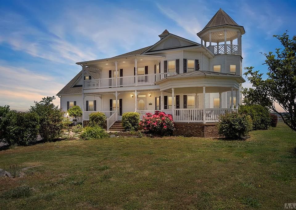 1st image of 108 Pelican Ct