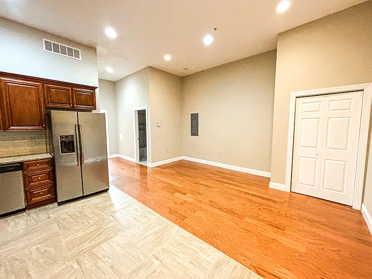 910 Cherry Street — Photo 38