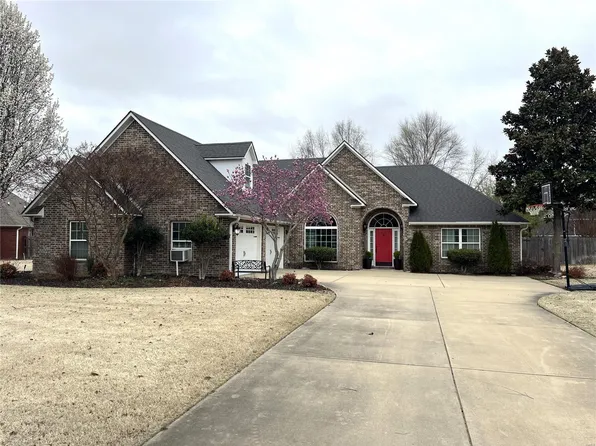 1212 Pintail Cv, Kennett, MO 63857