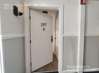 508 Lincoln Ave APT 202, Ingleside, IL 60041