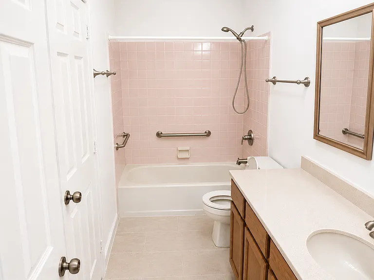 6073 Delaware Dr — Photo 2