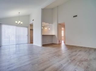 461 Almond Ave #6, Long Beach, CA 90802