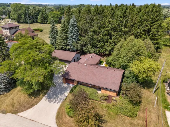 218 Fredonia AVENUE, Fredonia, WI 53021