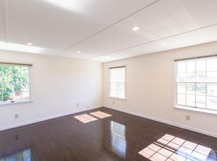 30 Ovington Ave, Edison, NJ 08817
