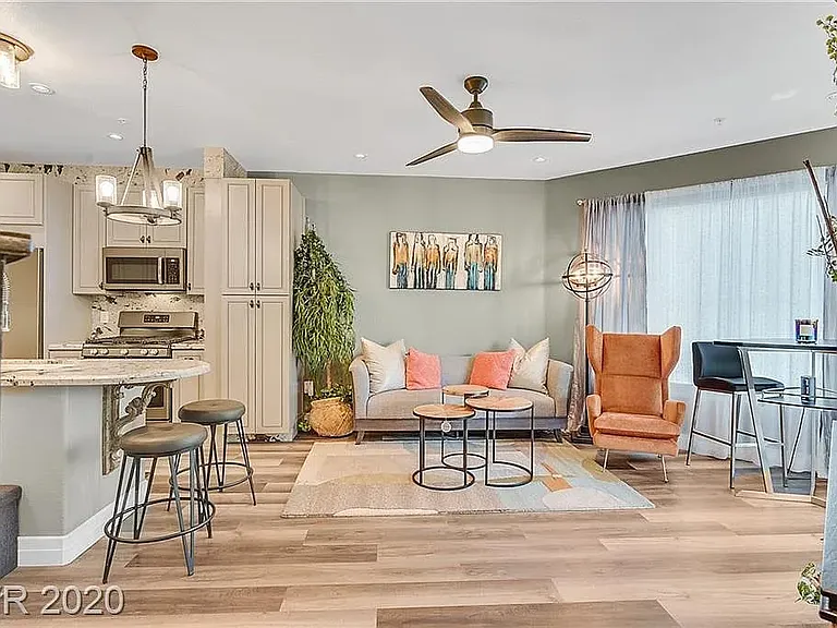 7167 S Durango Dr #204 — Photo 4