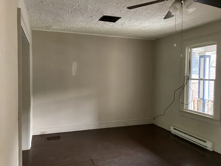 1713 Bluefield Ave — Photo 2