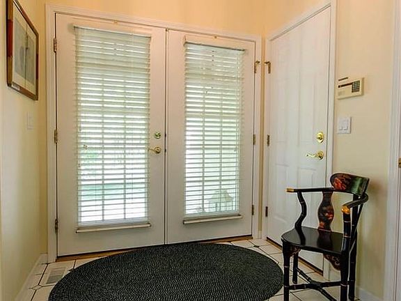 3rd image of 2164 Lake Wood Dr