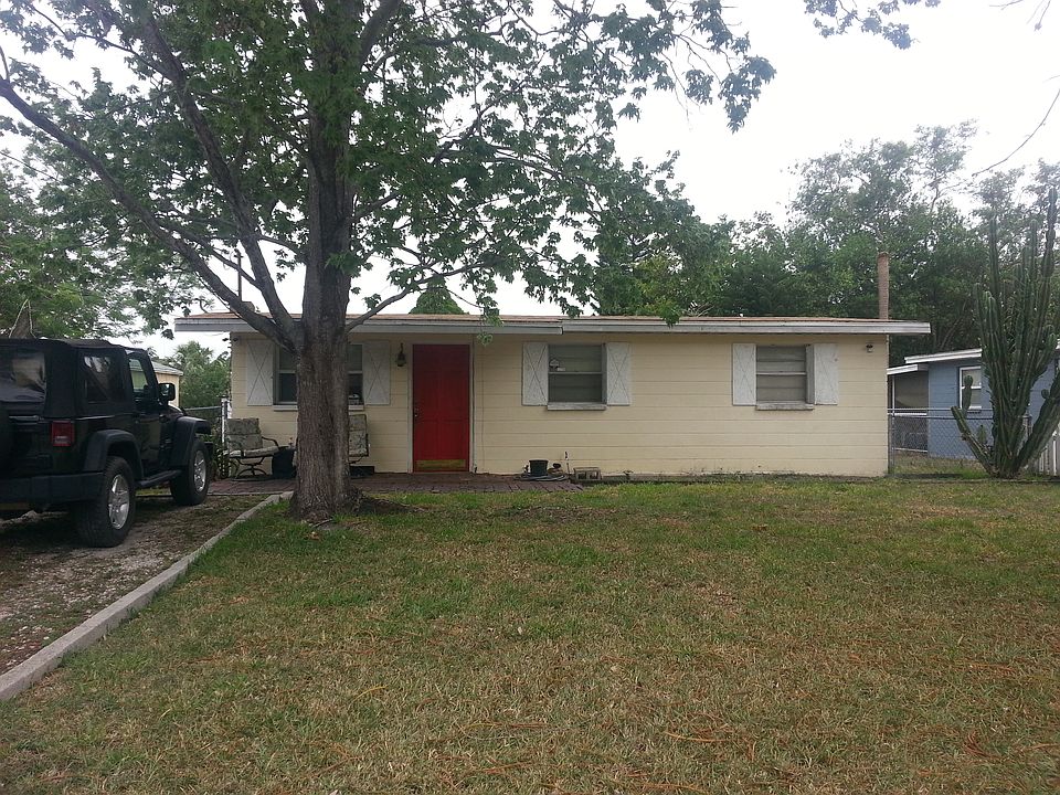 1st image of 4012 Treasure Cir