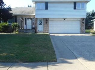 72 Coventry Rd, WILLIAMSVILLE, NY 14221