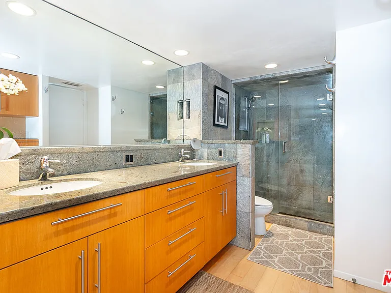 535 Ocean Ave #11D — Photo 16