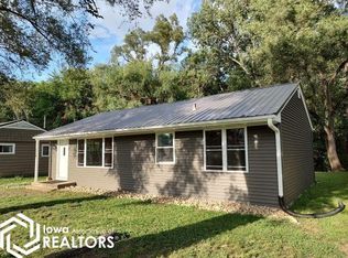 518 Crescent Ln, Fort Madison, IA 52627