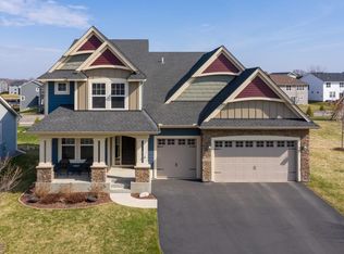 15470 Creekside Ln, Osseo, MN 55369