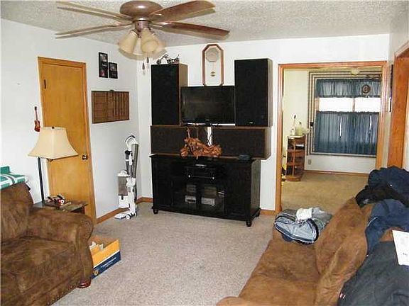 4th image of 929 SW 51st St