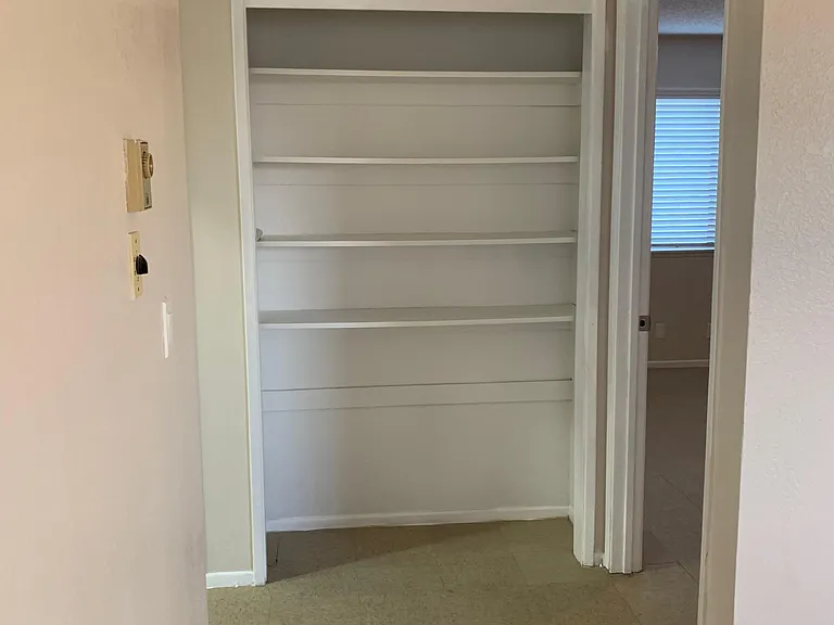 243 W Robertson Rd #C — Photo 5